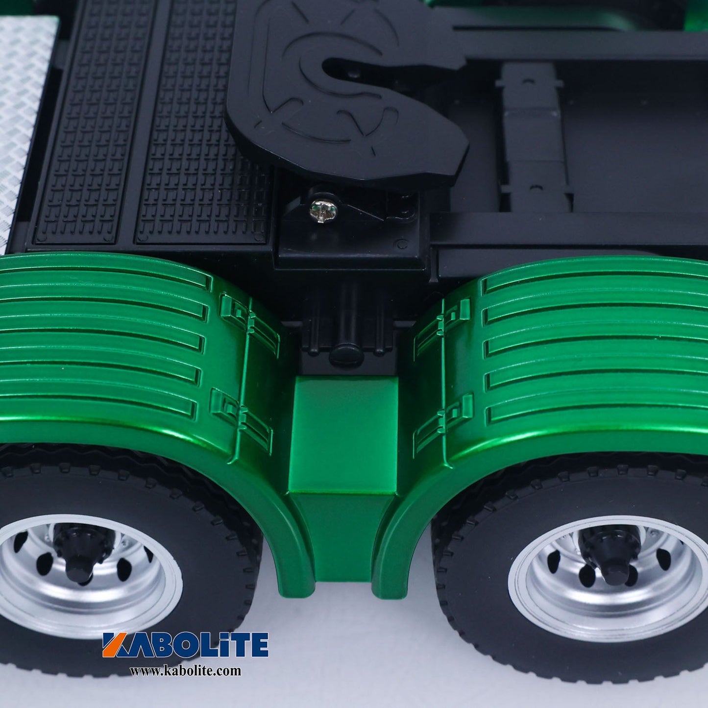 IN Stock HUINA 770S 1/18 Plastic 6x4 RC Tractor Truck 1501 PRO with 19CH 2.4G Radio Controller Light Sound for Hobbyists Outdoor Play