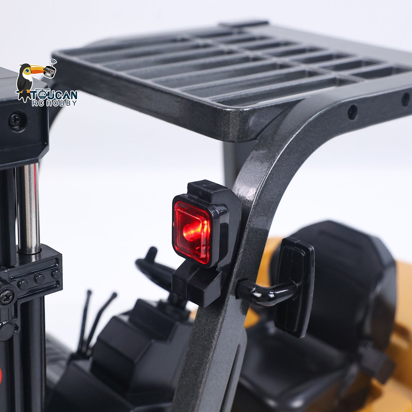 Fast Free Shipping for EU HIUNA 577 1/14 RC Electric Lifting Remote Control Forklift Model Construction Vehicle Battery Light Sound Effect Battery