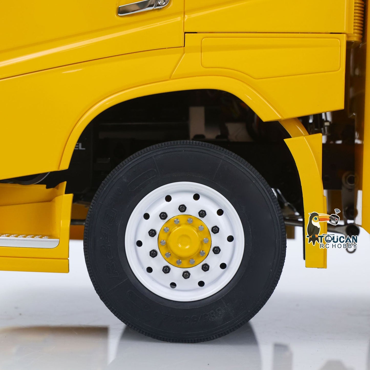 TOUCAN 8X4 Metal 1/14 RC Road Rescue Truck FH16 RTR 2Speed Model Car Flysky Paladin PL18EV Lite Radio Battery Smoke Light Sound