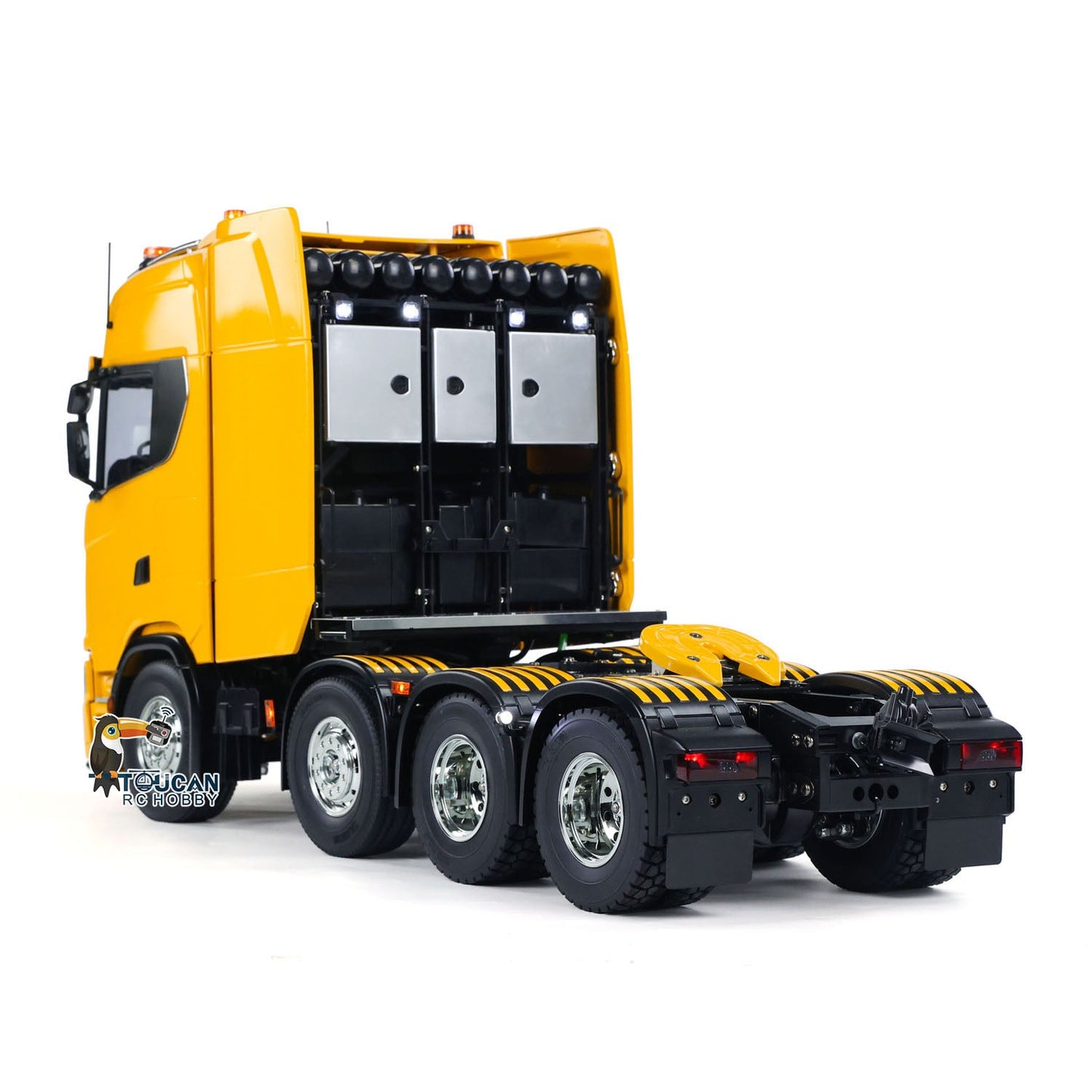 TAMIYA 56371 1/14 8X4 770S RC Tractor Truck Radio Control Lorry Painted Model Light Sound