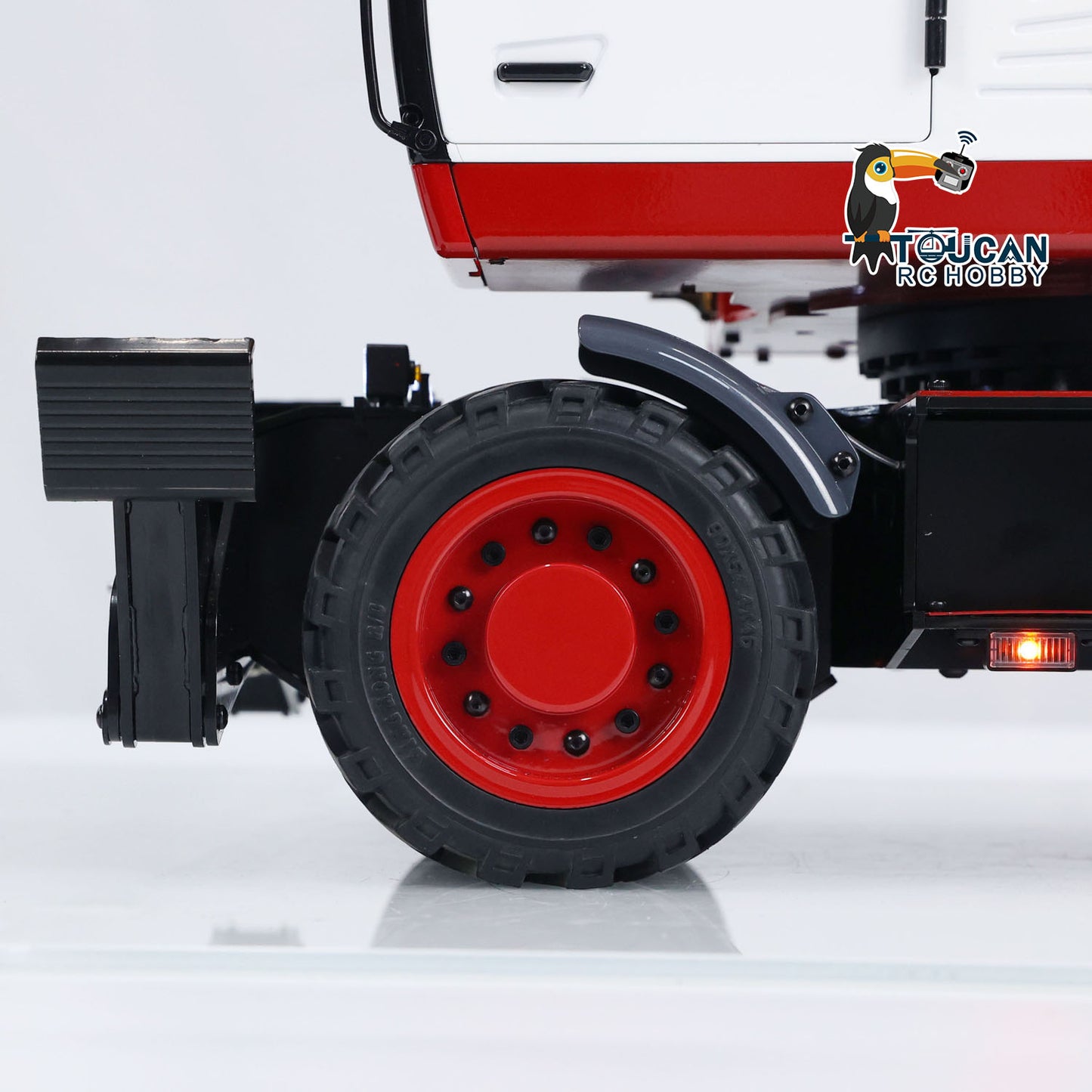 TOUCAN RC HOBBY MTModel 946-3 Metal 1/14 RC Hydraulic Excavator Grab 8-ways Reserving Valves Sound System Lights Ripper for Digger Model Enthusiasts
