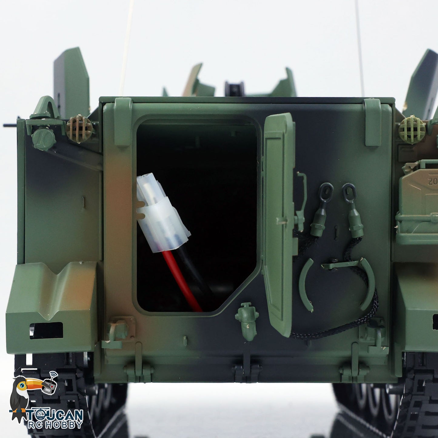 TD Metal 1/16 RC Tank M113A1 Pro Edition Remote Control Electronic Toy 360 Turret Rotation Infrared Combat System Smoke Unit Light Sound Adjustable Tracks Metal Wheels Gearboxes Battery