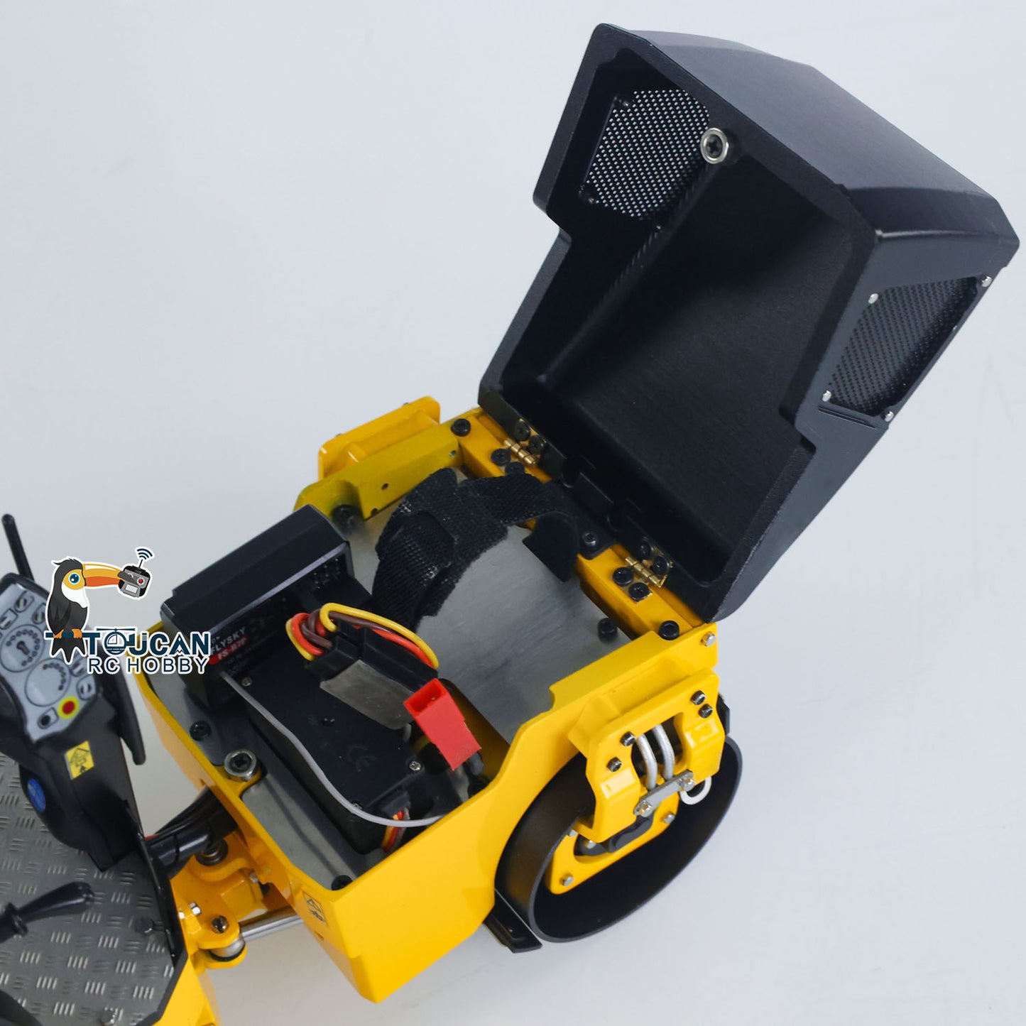 Fast Free Shipping 1/14 Metal RC Electric Road Roller BOM BW120AD RTR Remote Control Construction Vehicle Model Flysky ST8 Radio Battery Light System