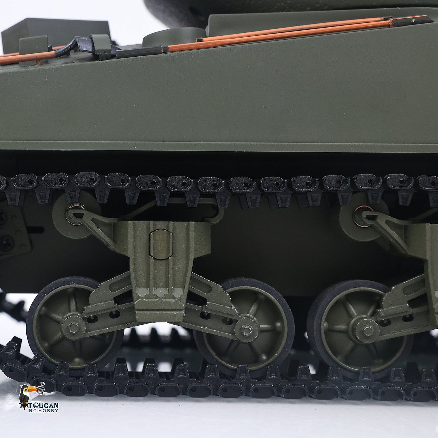 In Stock Large Hatch 1/16 Remote Control Tank Sherman M4A3 Infrared System Barrel Elevation Smoke Unit Metal Chassis Gearbox 360 Degrees Turret