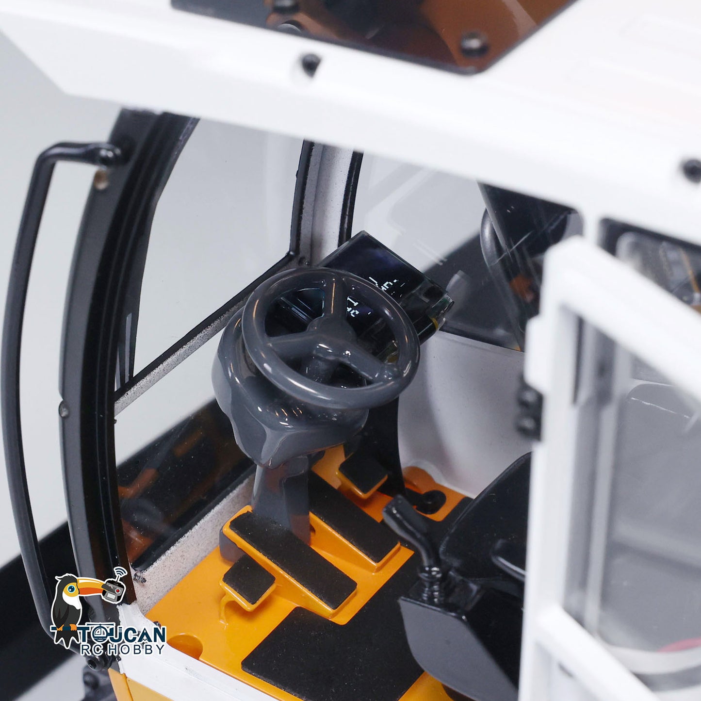 TOUCAN RC HOBBY MTModel 946-3 1/14 Metal RC Hydraulic Excavator Clamshell Bucket 8-ways Reserving Valves Ripper Sound Light for Model Enthusiasts