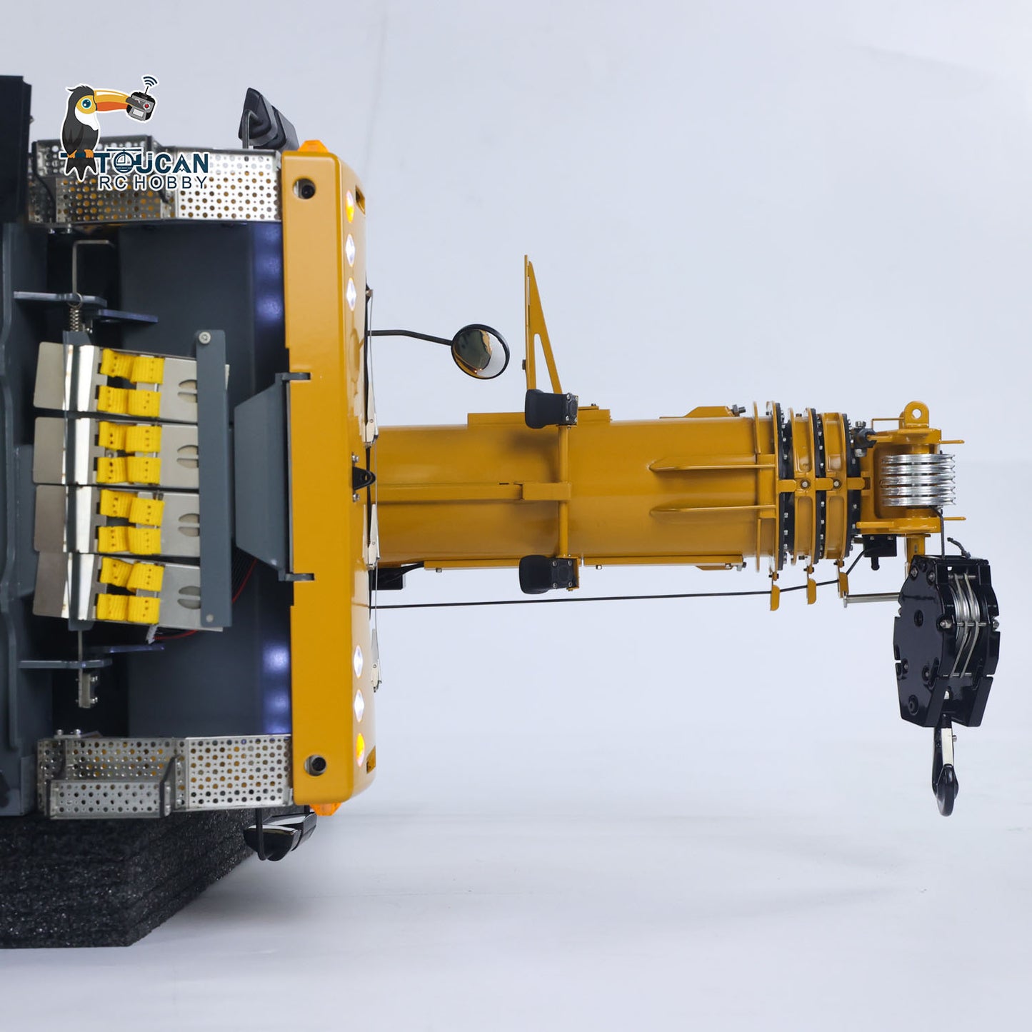 Eyewhale 1/14 All Terrain Remote Control Hydraulic Mobile Crane Truck D1050 Ready to Run FlySky PL18EV Sound Light System