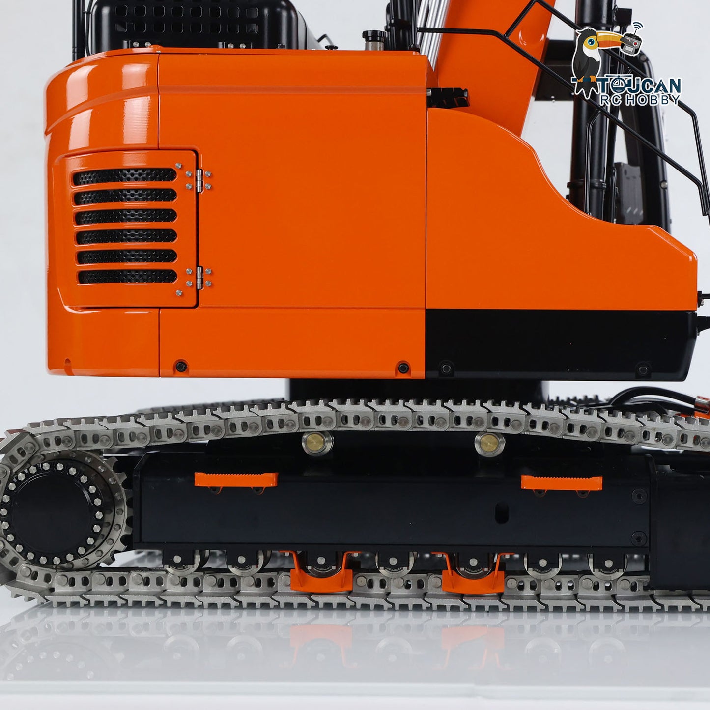 LESU Aoue ET26L 1/14 Metal RC Excavator B0012 RTR Hydraulic Short Tail Tracked Digger Simulated GPS Light System FlySky PL18EV Controller