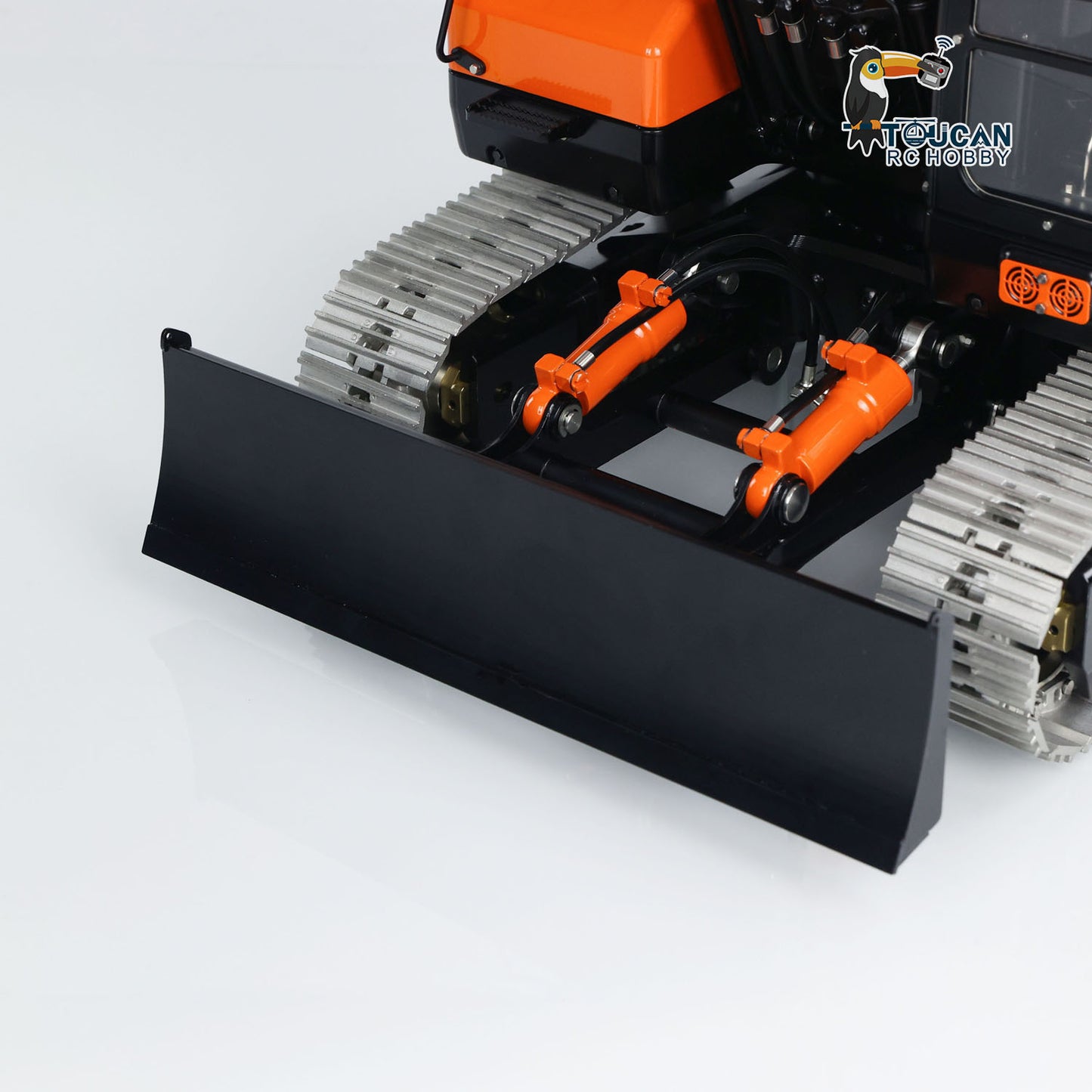 LESU Aoue ET26L 1/14 Metal RC Excavator B0012 RTR Hydraulic Short Tail Tracked Digger Simulated GPS Light System FlySky PL18EV Controller