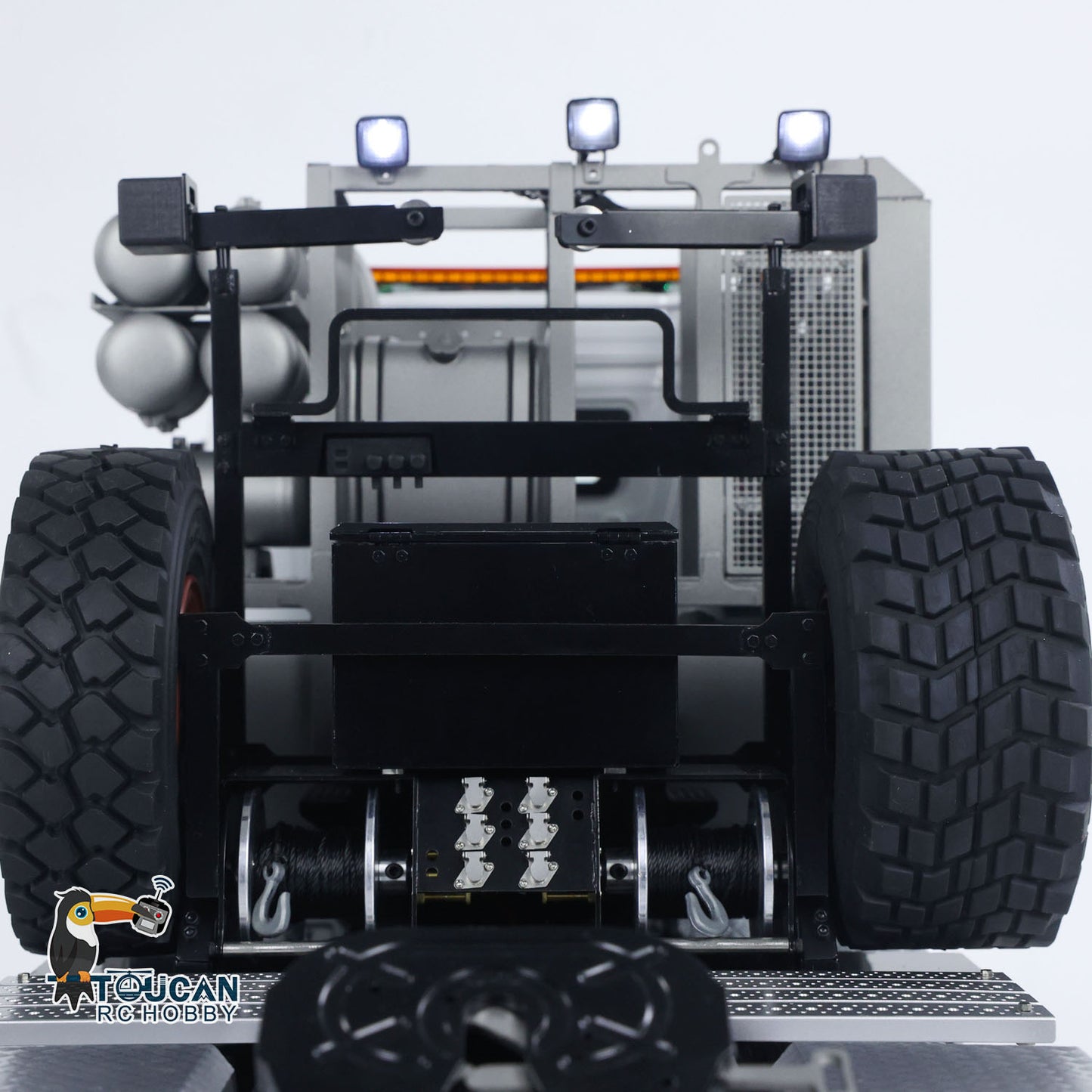 Toucanhobby BZ4663 1/14 Metal 8x8 RC Tractor Truck PNP 3 Speed Transmission Differential Lock Axles Remote Winch ST8 Controller Light Sound for Model Collectors