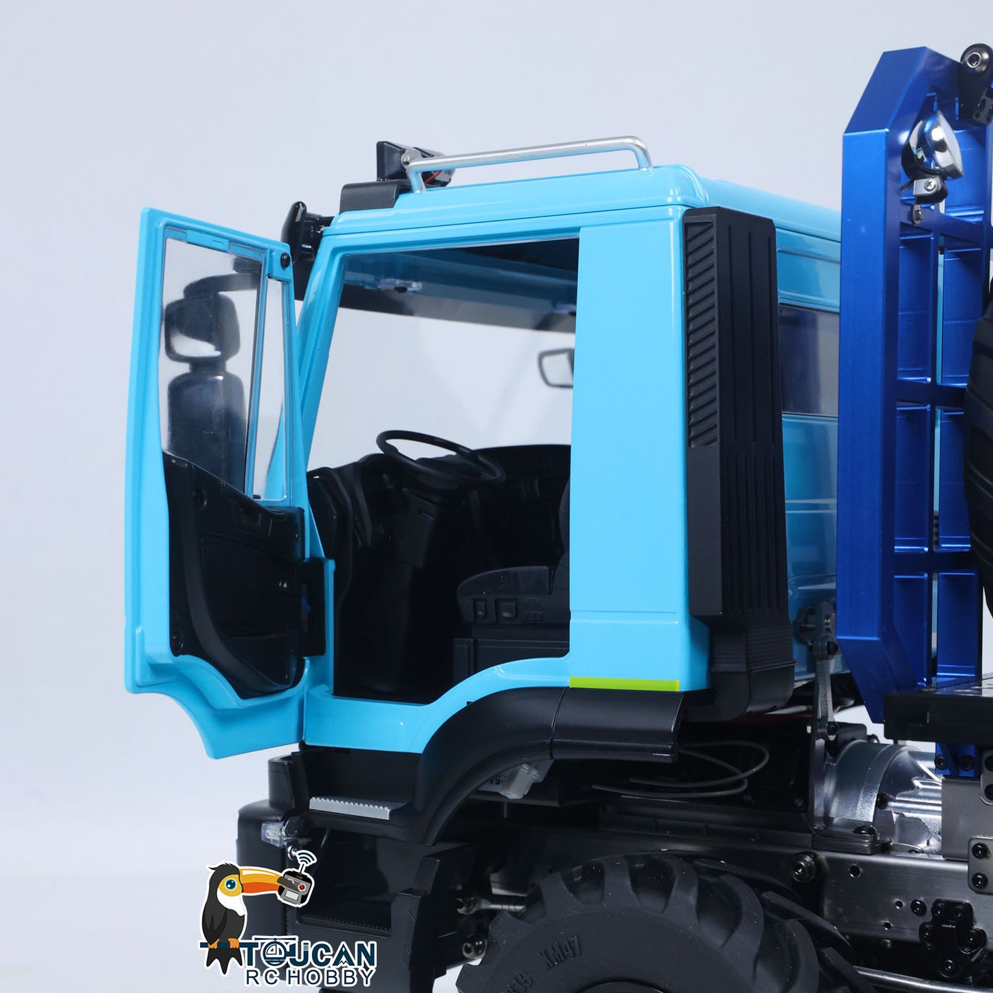 MODO 1/14 Metal 8x8 RC Crawler Car PNP FlySky ST8 Radio Controller Light Sound System Electric Winch Differential Lock 2-speed gearbox for Enthusiast