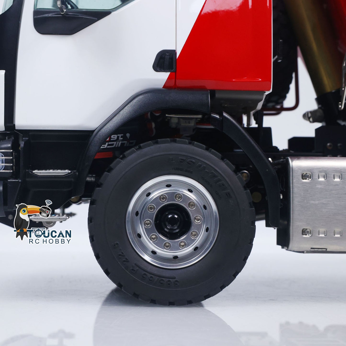 LESU Z0032 1/14 Metal Hydraulic RC Dump Truck 2 Speed Transmission Differential Lock Axles Sound Light for Engineering Vehicle Enthusiast