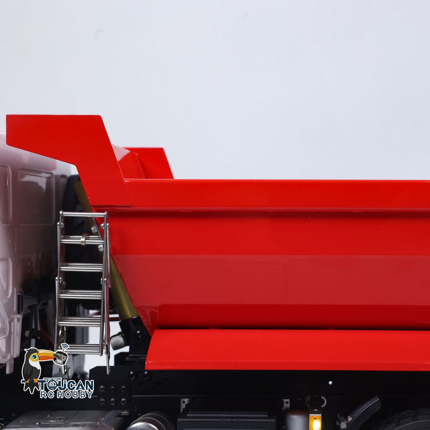 LESU Z0032 1/14 Metal Hydraulic RC Dump Truck 2 Speed Transmission Differential Lock Axles Sound Light for Engineering Vehicle Enthusiast