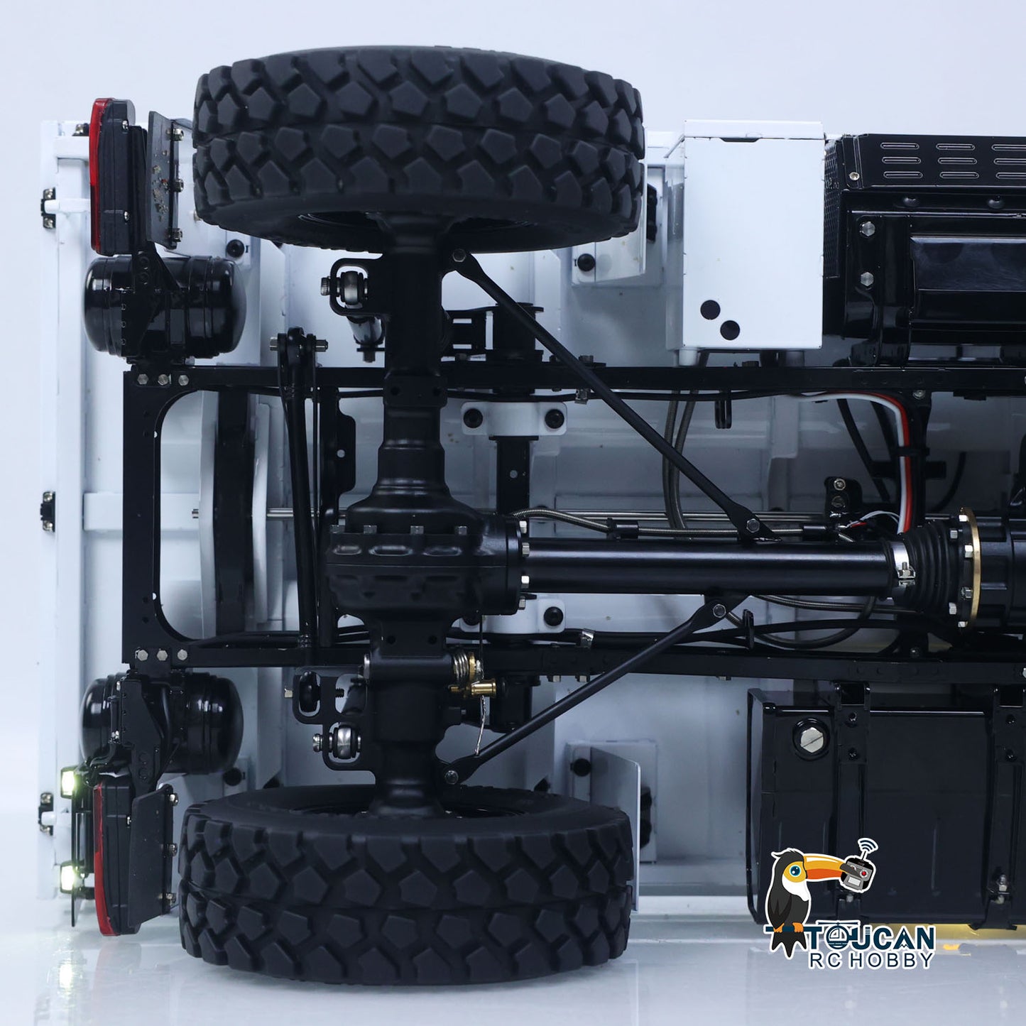 LESU U4023 1/14 Metal RC Off Road Vehicle Kit Non-Hydraulic All Terrain Light Truck Detachable Steel Cargo Bed 3 Speed Transmission Differential Locks Light Sound System for Hobby Collectors