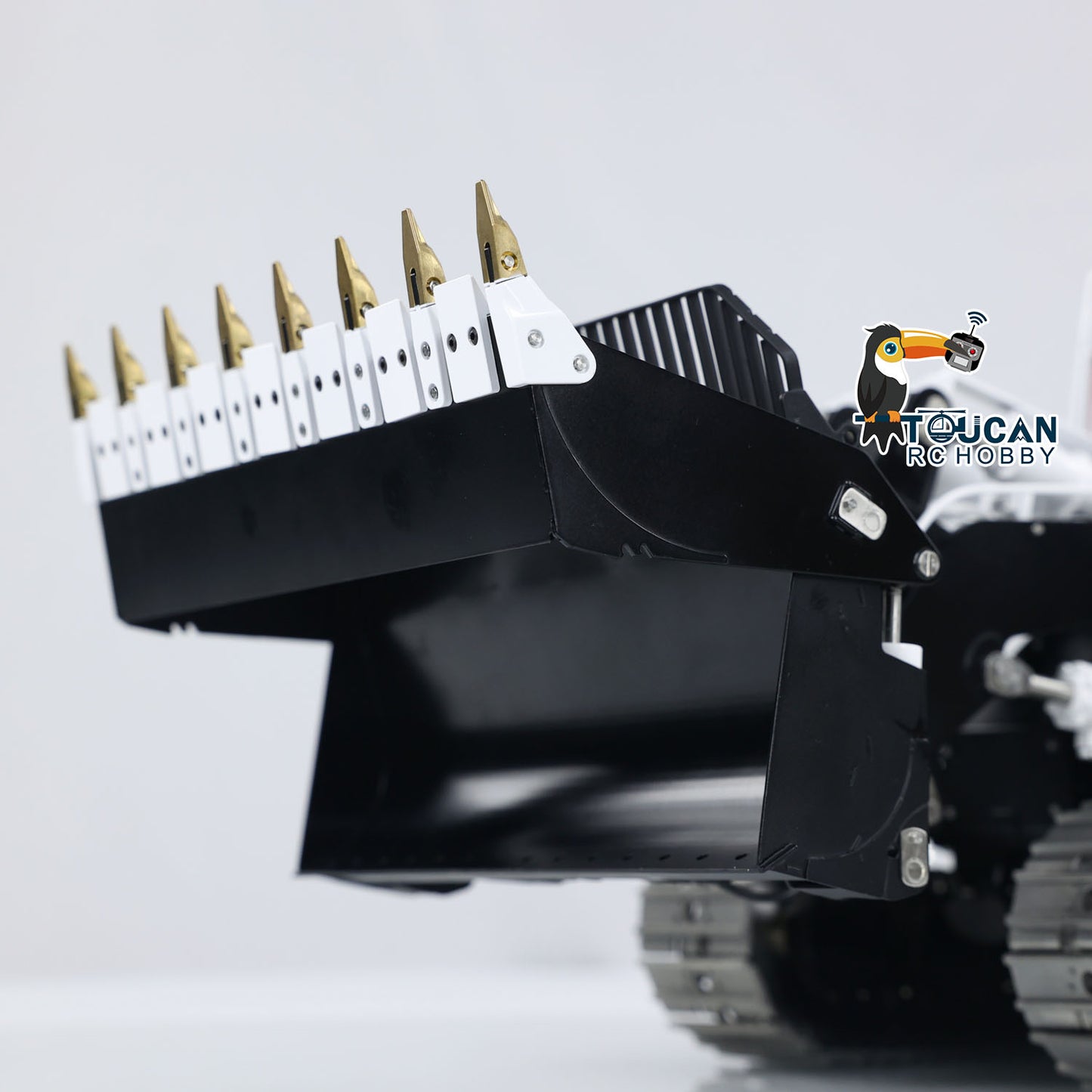 LESU 1:14 RC Hydraulic Tracked Loader AOUE 973K Car Openable Bucket Rear Plow Metal Tracks Sprockets Powerful Good Performance