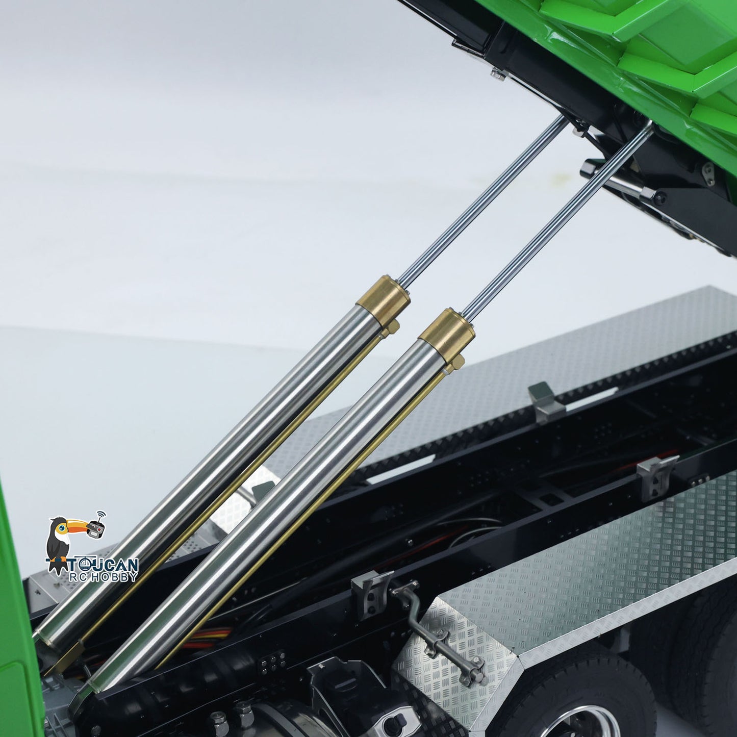 Toucanhobby G88 1/14 Metal 8x8 RC Hydraulic Roll on off Dump Truck RTR Waste Bin 3 Speed Transmission Differential Lock Rear Axle Steering Light Sound for Construction Collectors
