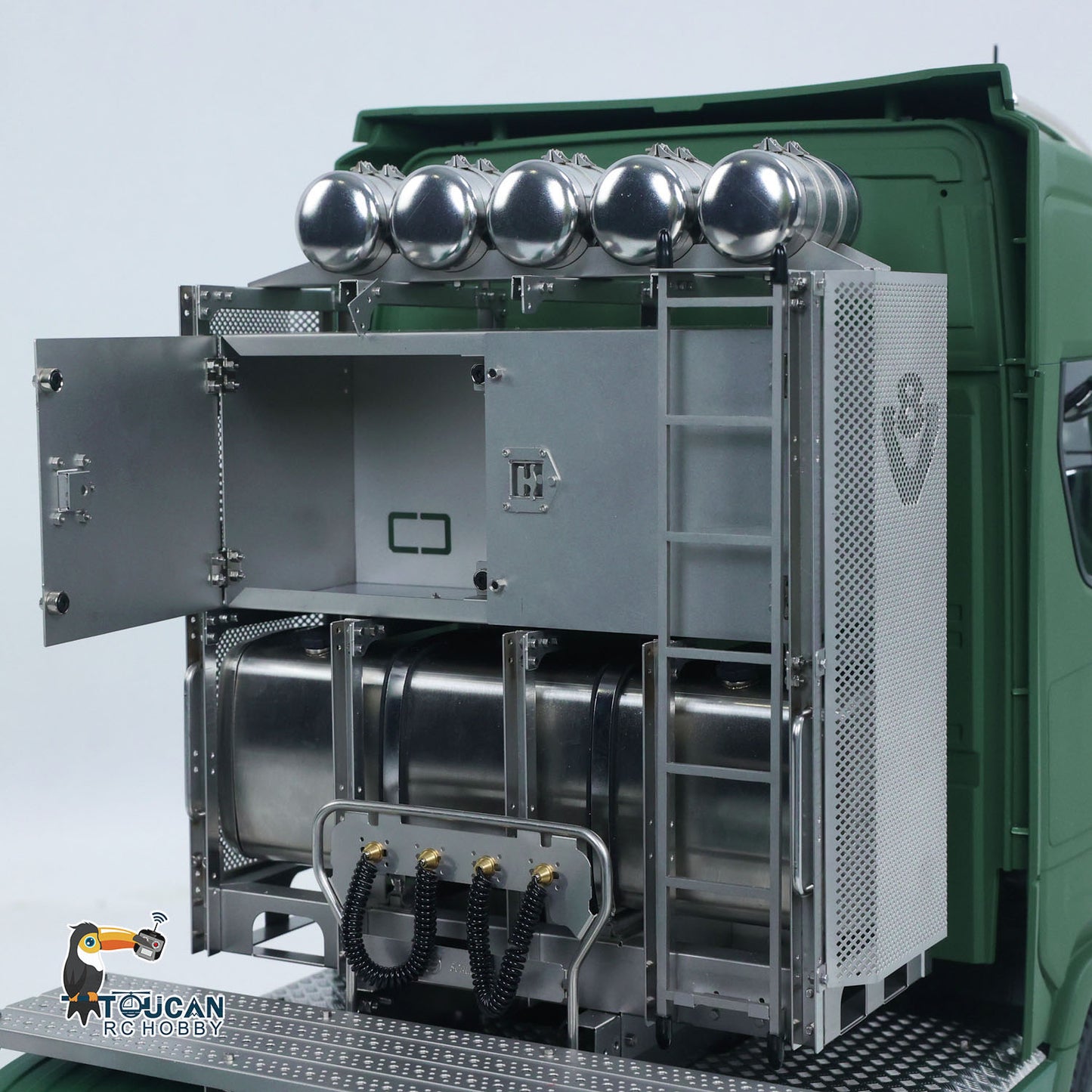 1/14 8x8 Metal Chassis Radio Control Tractor Truck 770S RC Lorry Car Model Differential Locks Lights Sounds Flysky ST8 Radio