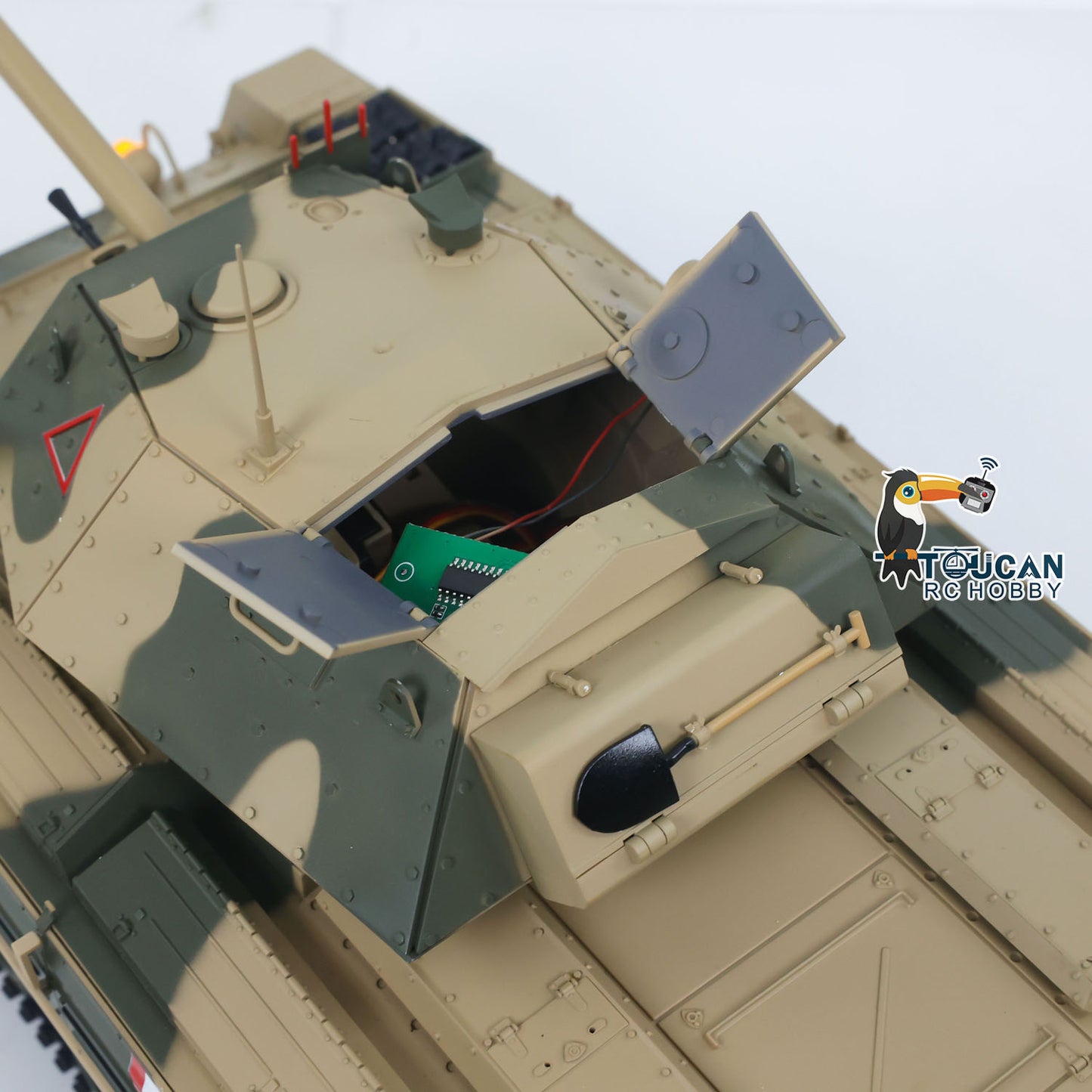 CoolBank 1/16 Radio Control Tank Crusader MK III 360 Degre Turret Rotation Barrel Recoil Elevation Light Sound Smoke System