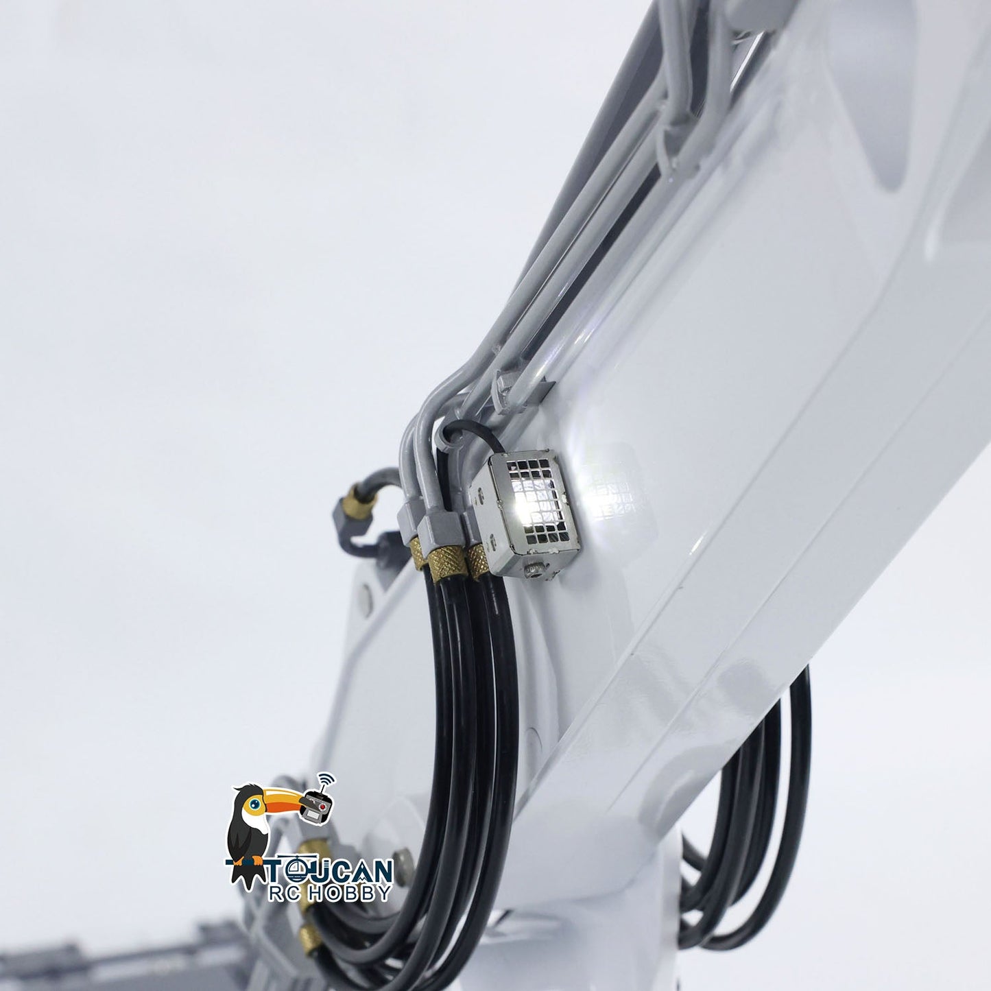 LESU LR945 1/14 3-arm RC Hydraulic Equipment Metal Excavator Remote Control Digger Electric Vehicle Kits PNP RTR Optional Versions