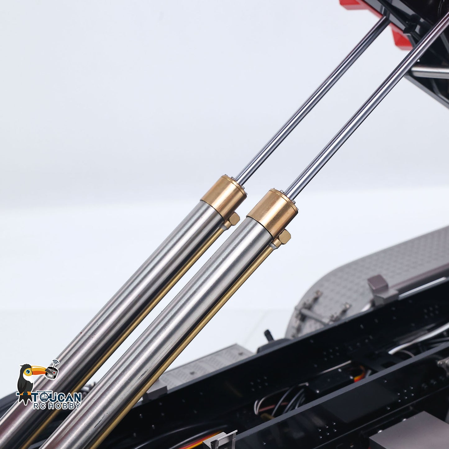 Toucanhobby 1/14 Remote Control Metal Hydraulic Roll On Off Dump Truck 8*8 5 Valves RC Full Tipper 3Speed Gearbox Hobbywing 1060 Brushed ESC Differential Locks