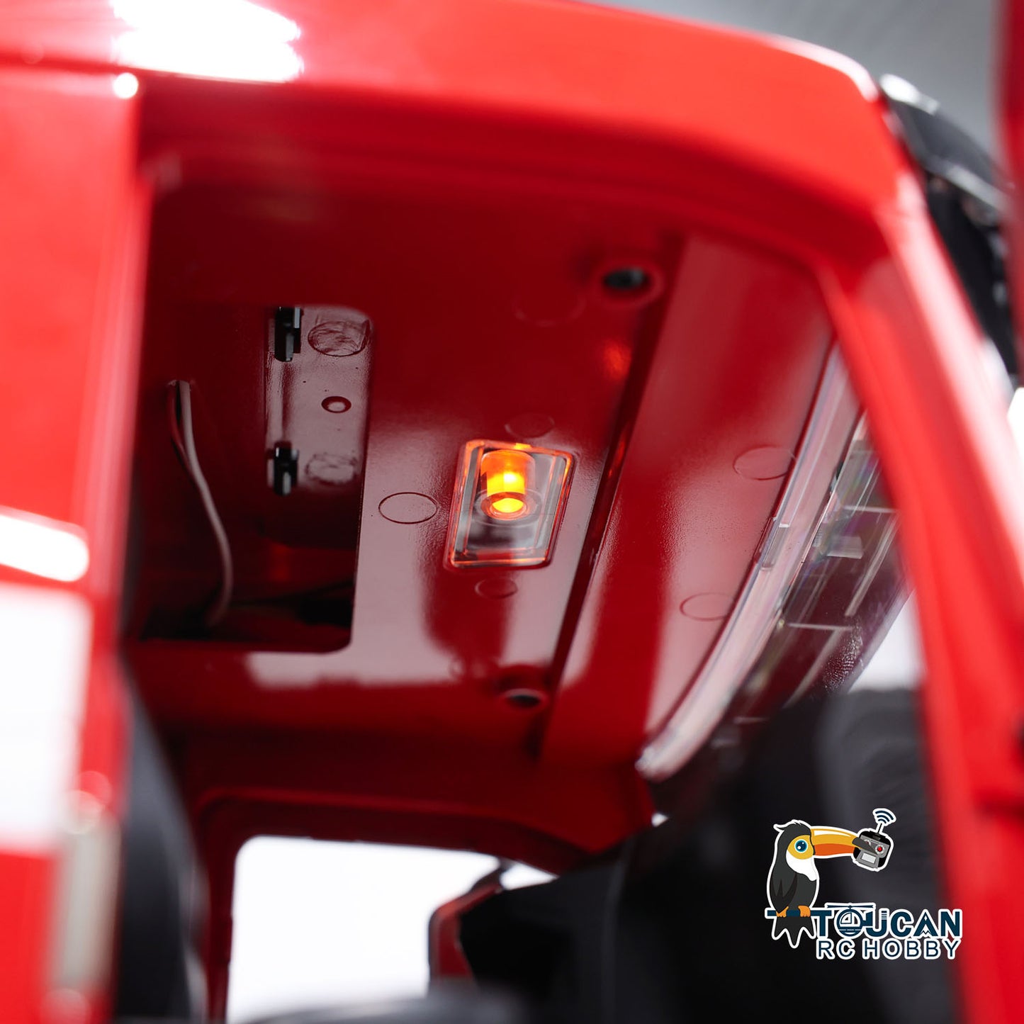LESU A0009 1/14 Metal 3 Ways 6x6 RC Hydraulic Dump Truck with 3 Speed Transmission Differential Lock for Construction-Themed Courses