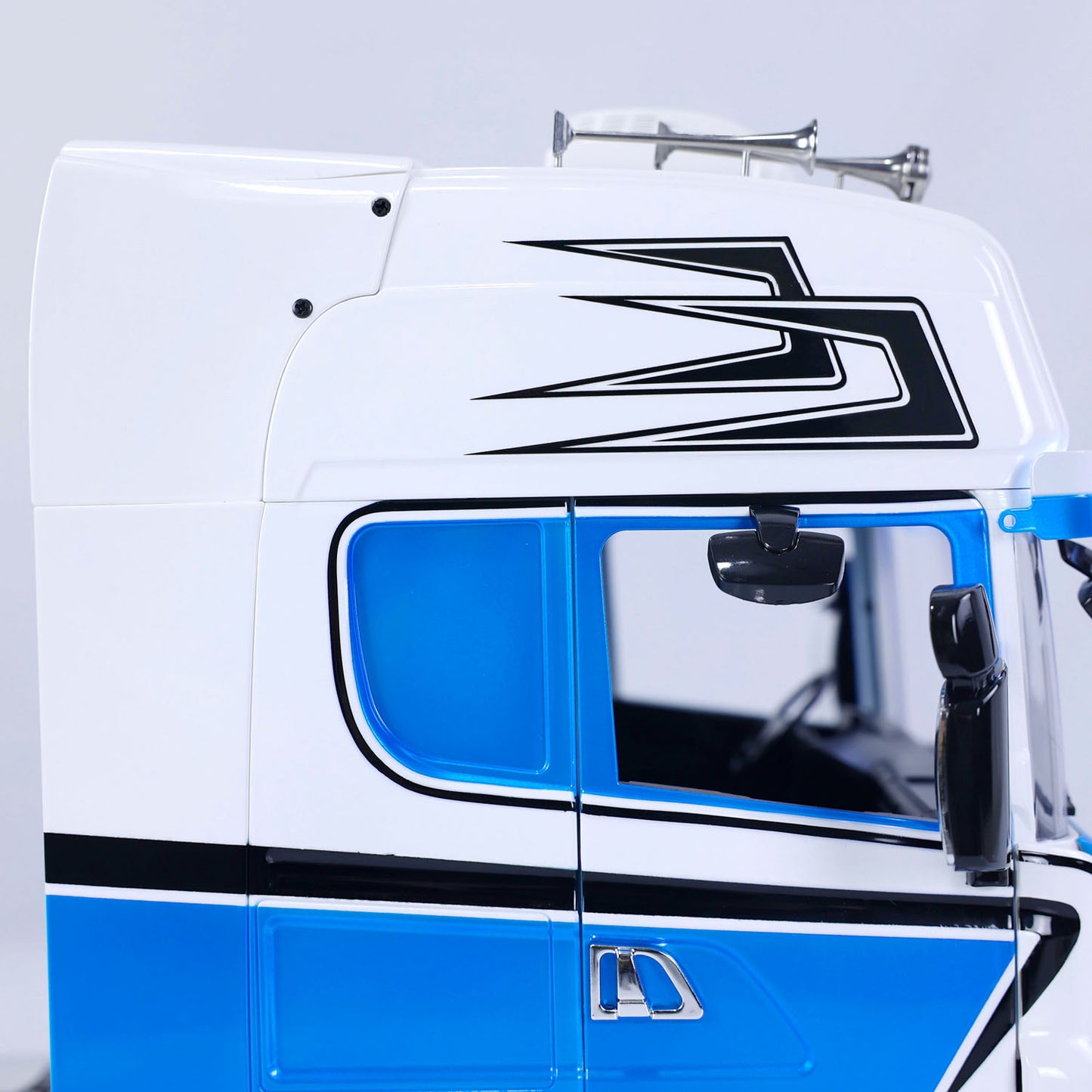 TOUCAN Metal Chassis 1/14 6x6 Remote Control Tractor Truck Painted Assembled Radio Control Car