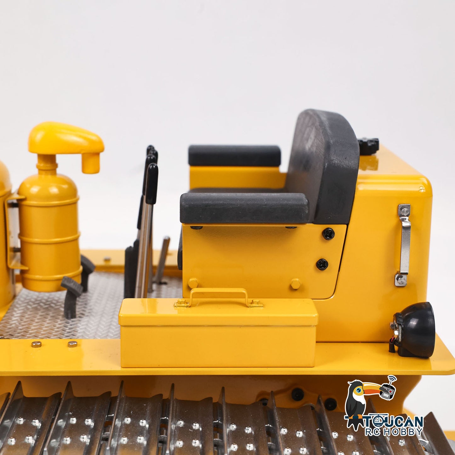 Metal 1/14 RC Bulldozer D7 Remote Control Dozer Model Hydraulic Construction Vehicles Truck Flysky Radio CNC Light Sound Battery