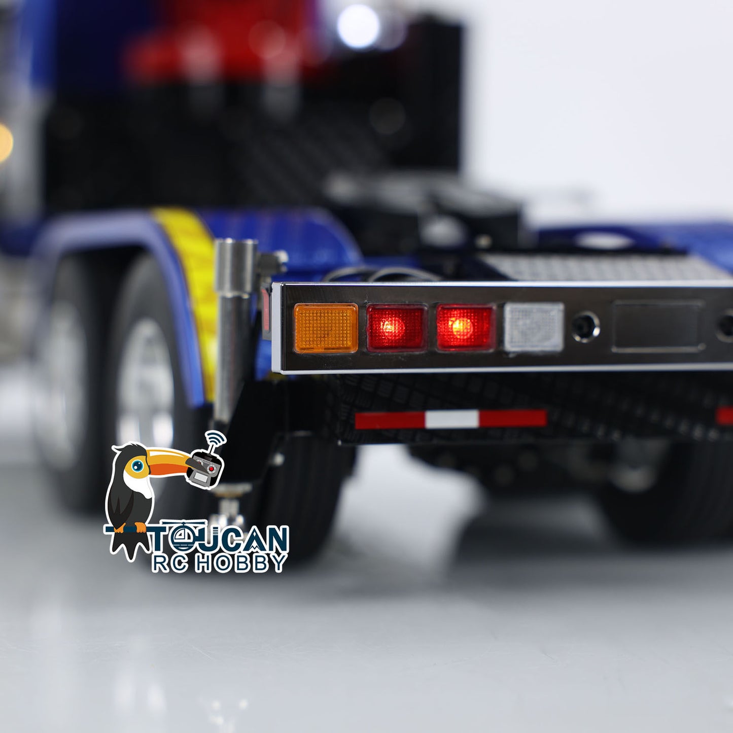 TOUCAN RC HOBBY 56344 1/14 Metal RTR RC Crane Tractor Truck 2-Speed Gearbox PL18EV Lite Remote Control Light Sound Smoke for Construction Model Collectors