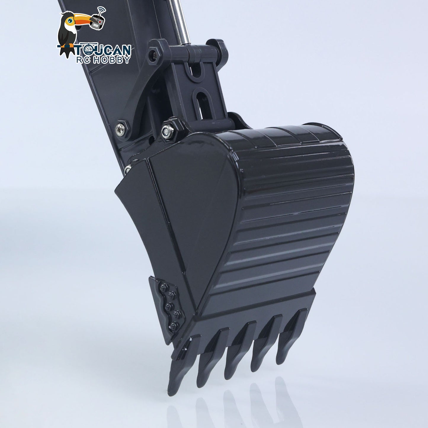 In Stock HUINA Toy 1/14 RC Tracked Excavator Car Ready To Run 592 Model Assembled Painted Gifts 2.4Ghz Radio Light Sound Tracks Battery