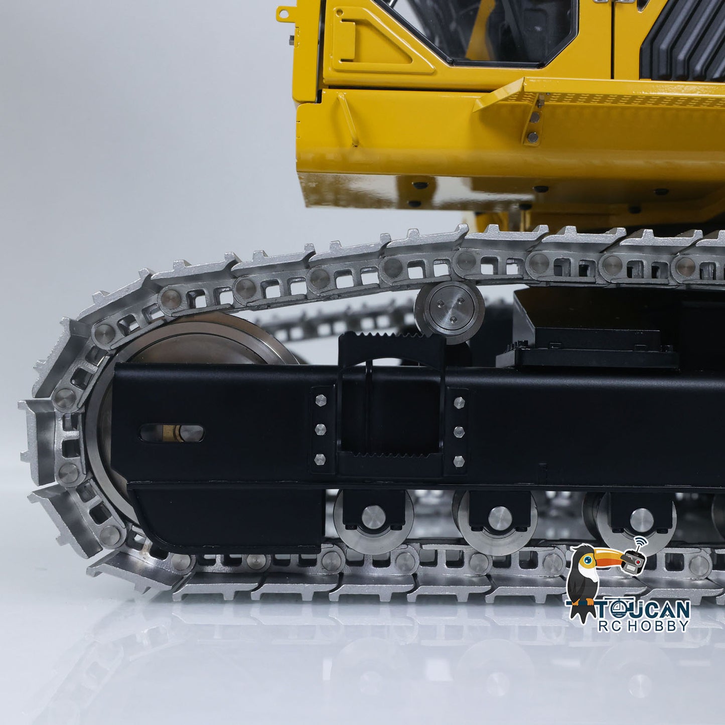 LESU C374F 1/14 Metal Hydraulic RC Excavator Realistic Digger Model B0001 KIT Hobbywing Brushless ESC 6CH Brass Valve Light System for Backyard Fun