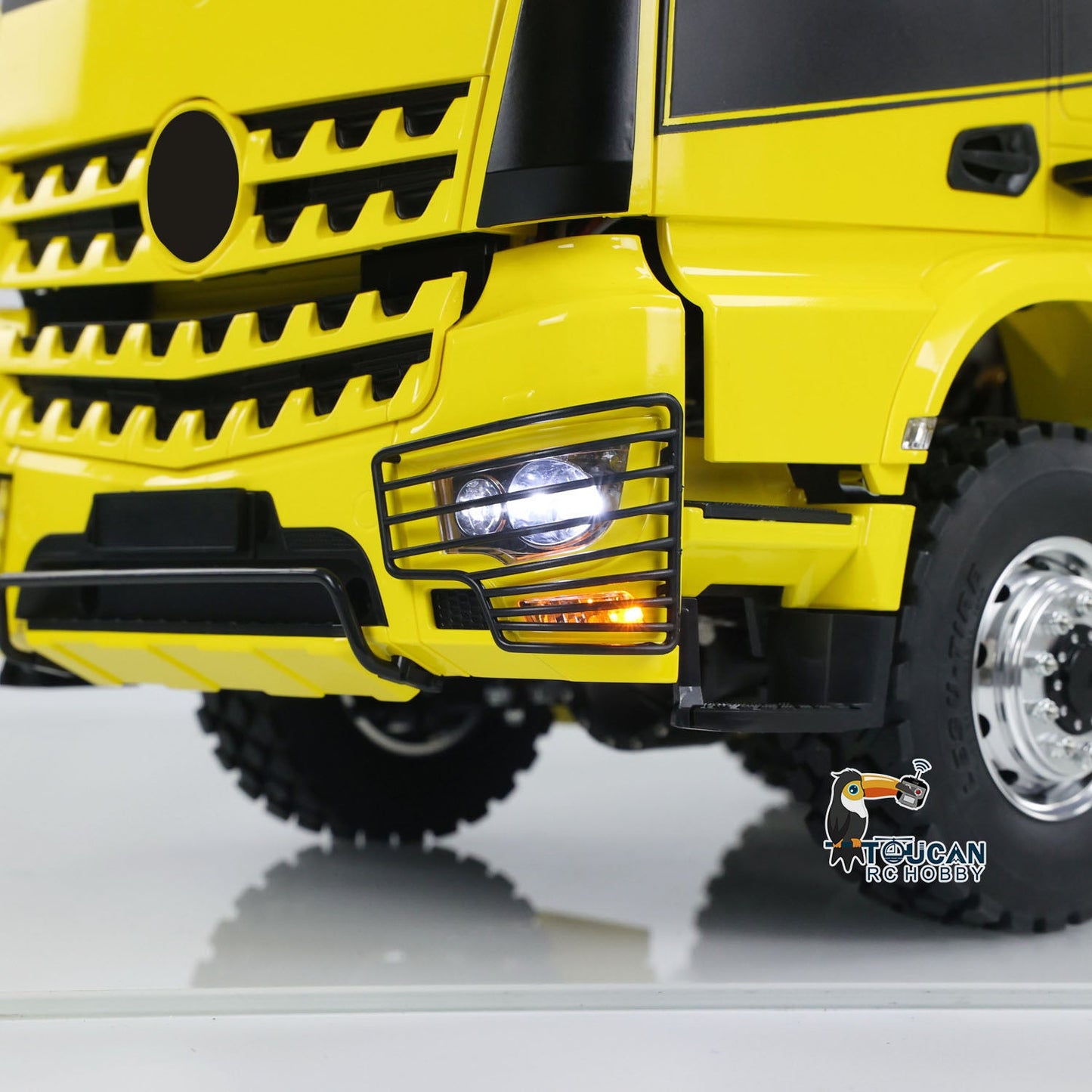 Customized LESU 1/14 Hydraulic RC Dump Truck Metal Roll On/Off Tipper Waste Bin Car RTR I6S Radio Simulation Vehicle Model Bee Stripe Painted
