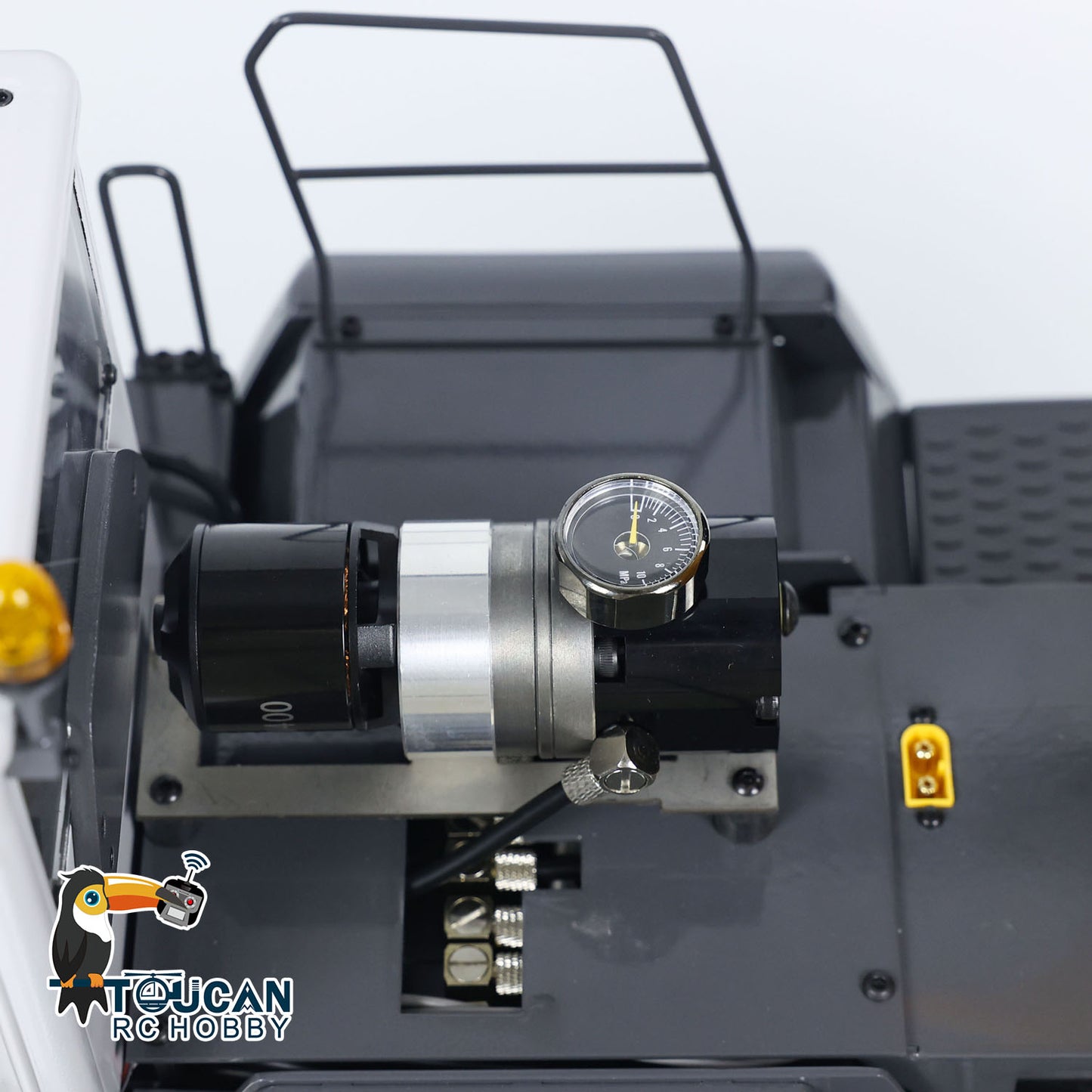 XDRC 580 1/14 Metal RC Hydraulic Loader Ready To Run Engineering Vehicles DIY Model Smoke Unit Lights ESC Servo Motor