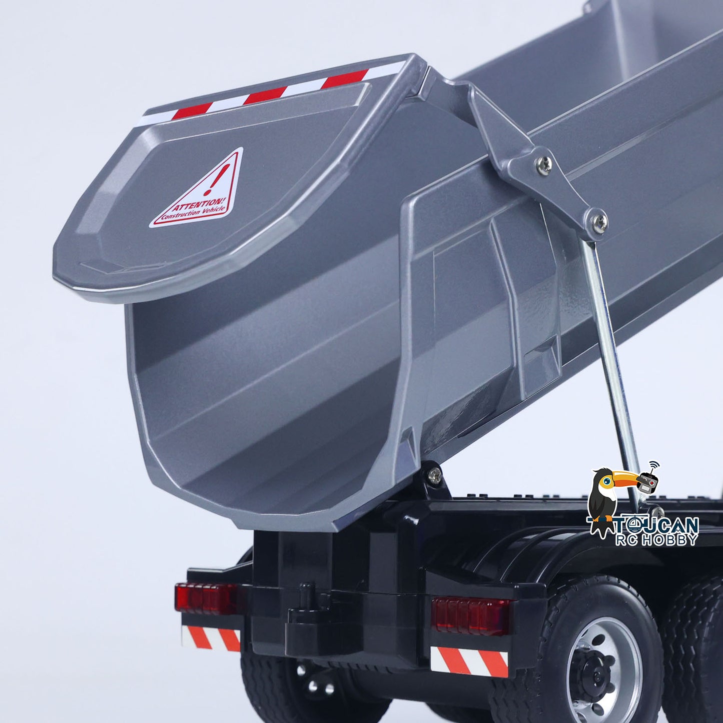 In Stock DoubleE 1/20 6X6 Metal RC Dump Truck E590 003 Electric Lifting Remote Control Tipper Car Model BZ Metal Gears Sounds Lights Battery Motor Radio System RTR