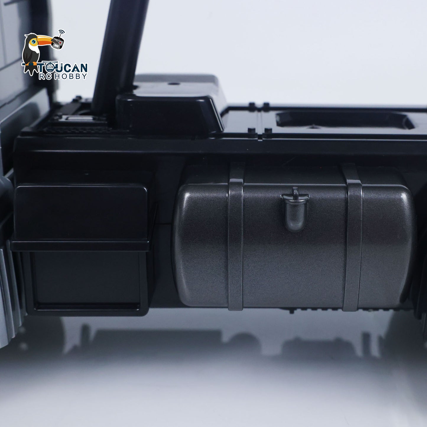 In Stock DoubleE 1/20 6X6 Metal RC Dump Truck E590 003 Electric Lifting Remote Control Tipper Car Model BZ Metal Gears Sounds Lights Battery Motor Radio System RTR