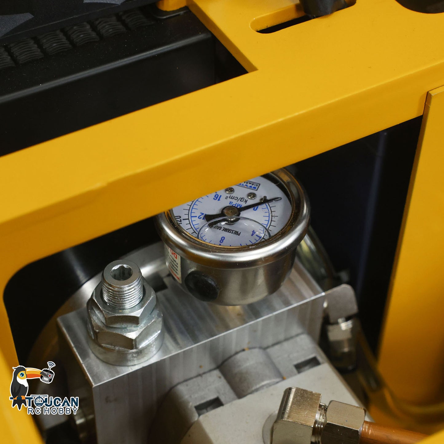 1/8 Metal Remote Control Hydraulic Excavator 390F Heavy Duty 3CH Valves RC Construction Vehicle Models Flysky PL18EV Radio