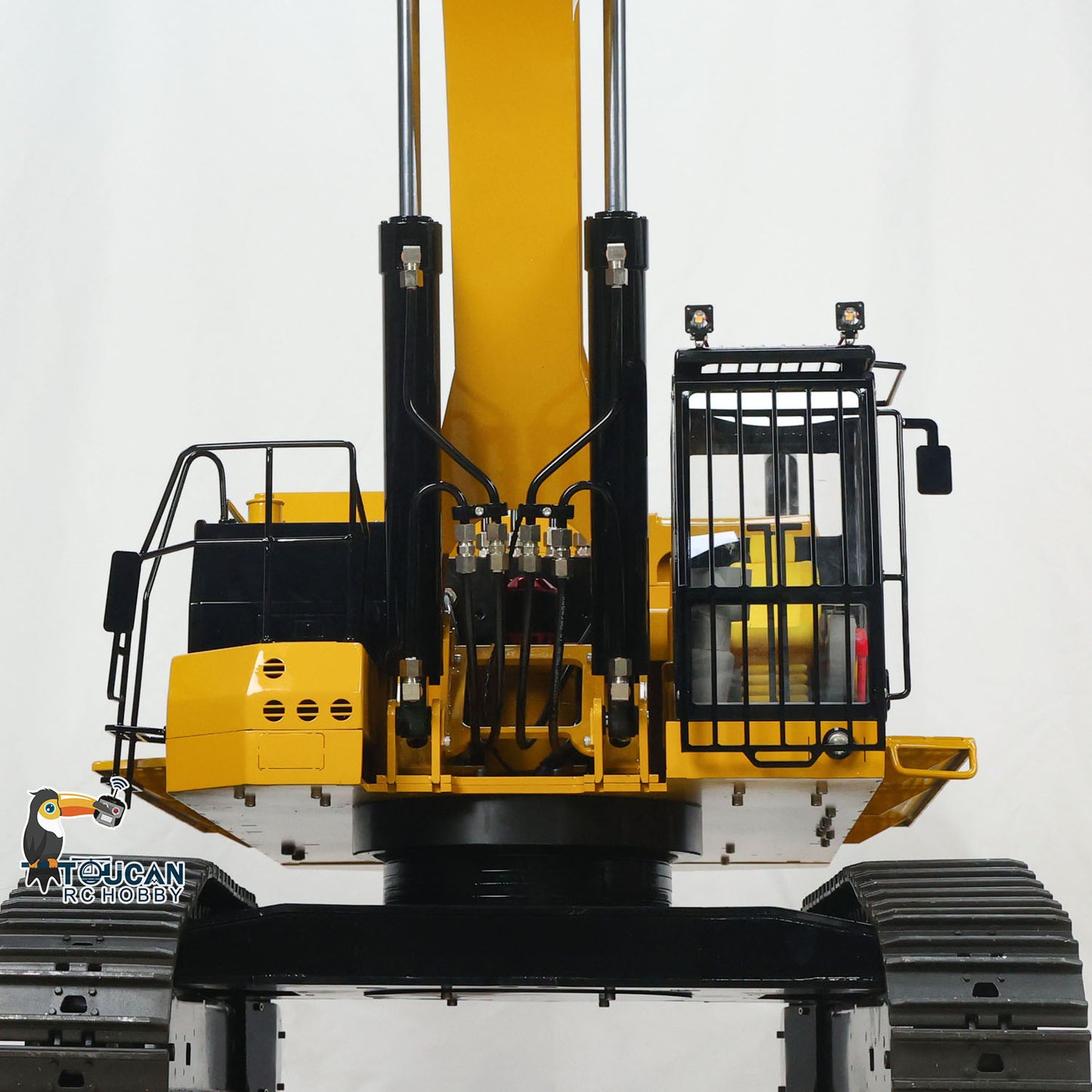 1/8 395 Metal RC Hydraulic Excavator Heavy Duty Digger RTR Radio Controlled Construction Vehicle FlySky ST8 Radio Brushless Motor 3CH Valve Light Battery Charger