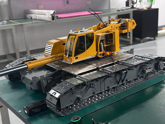 Pre-order Eyewhale New Product 1/14 All Terrain Remote Control Hydraulic Mobile Crane Truck D1220 6Axles Construction Vehicles Radio FlySky PL18EV