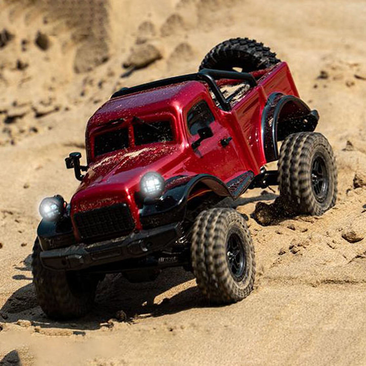 1/18 Remote Control 4WD Rock Crawler Car Simulation Pickup Truck 2.4GHz RC Crawler Brushed Motor Battery Light Ready to Run