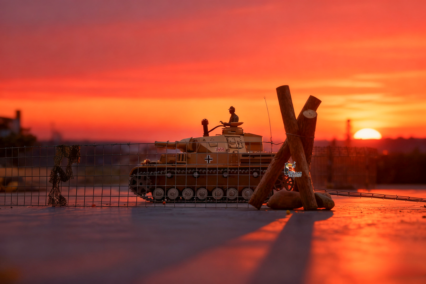 Henglong 7.0 1/16 Radio Tank 3858 German Panzer IV F RC Tank w/ 360Degrees Rotating Turret Metal Road Wheels Tracks IR System Battle