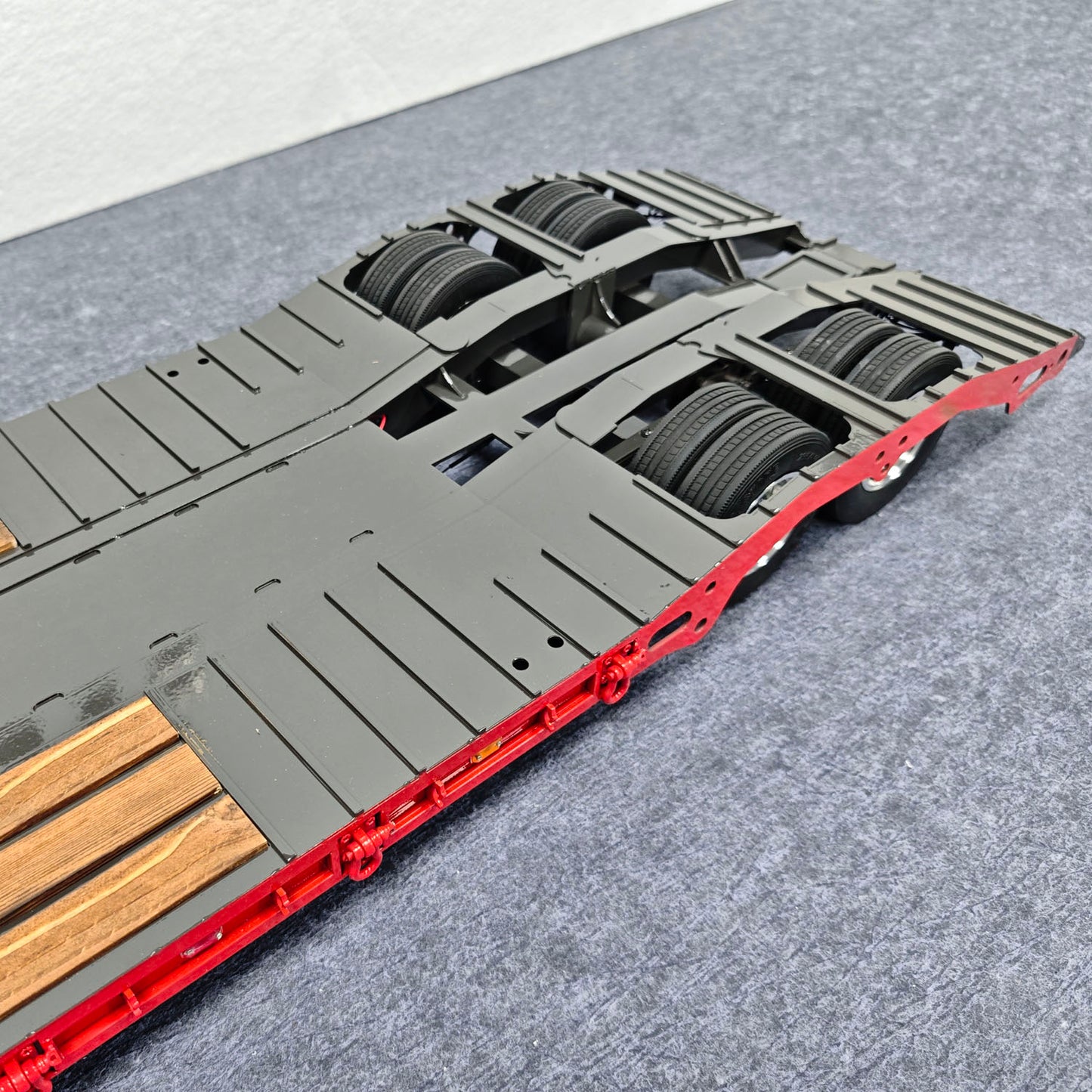 Stainless Steel Gooseneck Lowboy Trailer 2 Axles W/ Lamp Beads for 1/14 DIY Tamiya Remote Control Tractor Truck No Battery