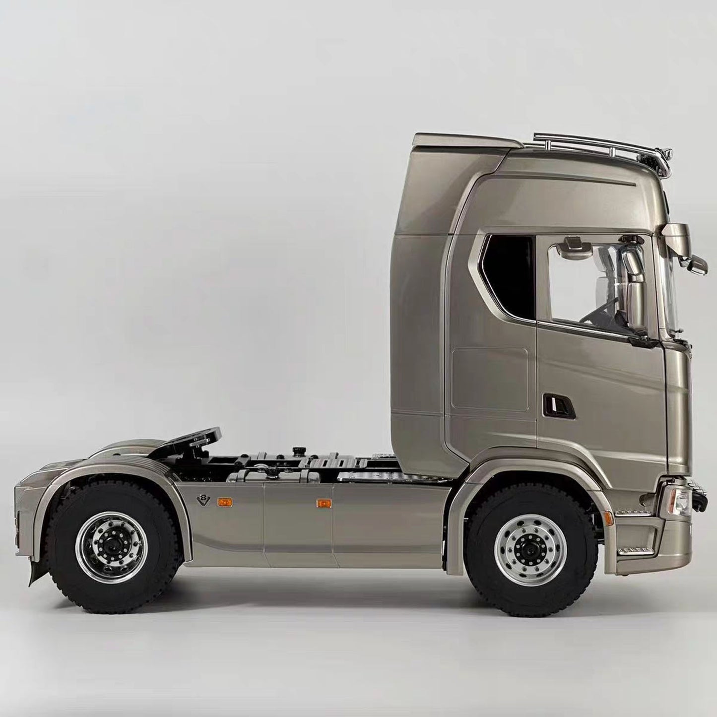 1/14 Remote Control Tractor Truck 770S Differential Locks 2Speed Gearbox 4WD RC Lorry Car for TAMIYA Trailer Lights Sounds