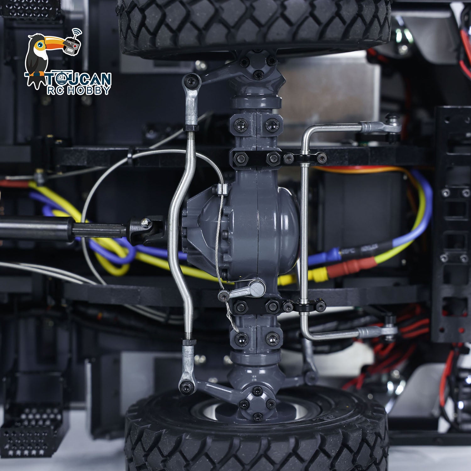 Factory painted metal offroad truck ARTR built with realistic vehicle light sound effect
