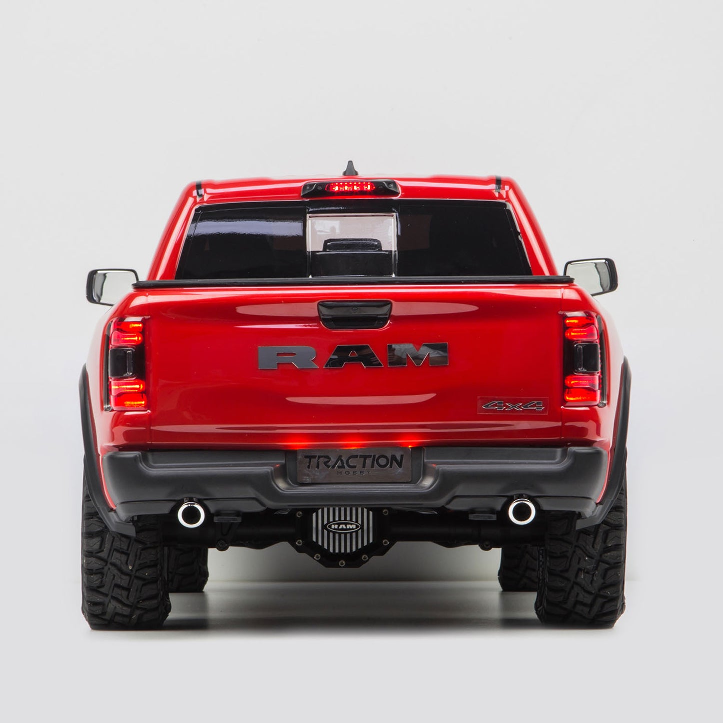 Traction Hobby Front/Rear Wheel Drive Remote Control Off Road Vehicle 7MM All Metal Drive Shaft RC Model 33KG Steering Servo