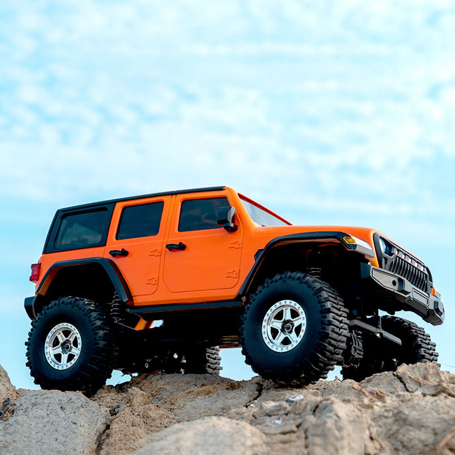 1:18 4*4 RC Simulation Rock Crawler Car C8801 2.4G Wireless Control Off Road Vehicle RTR Crawler Brushed Motor ESC LED Lights