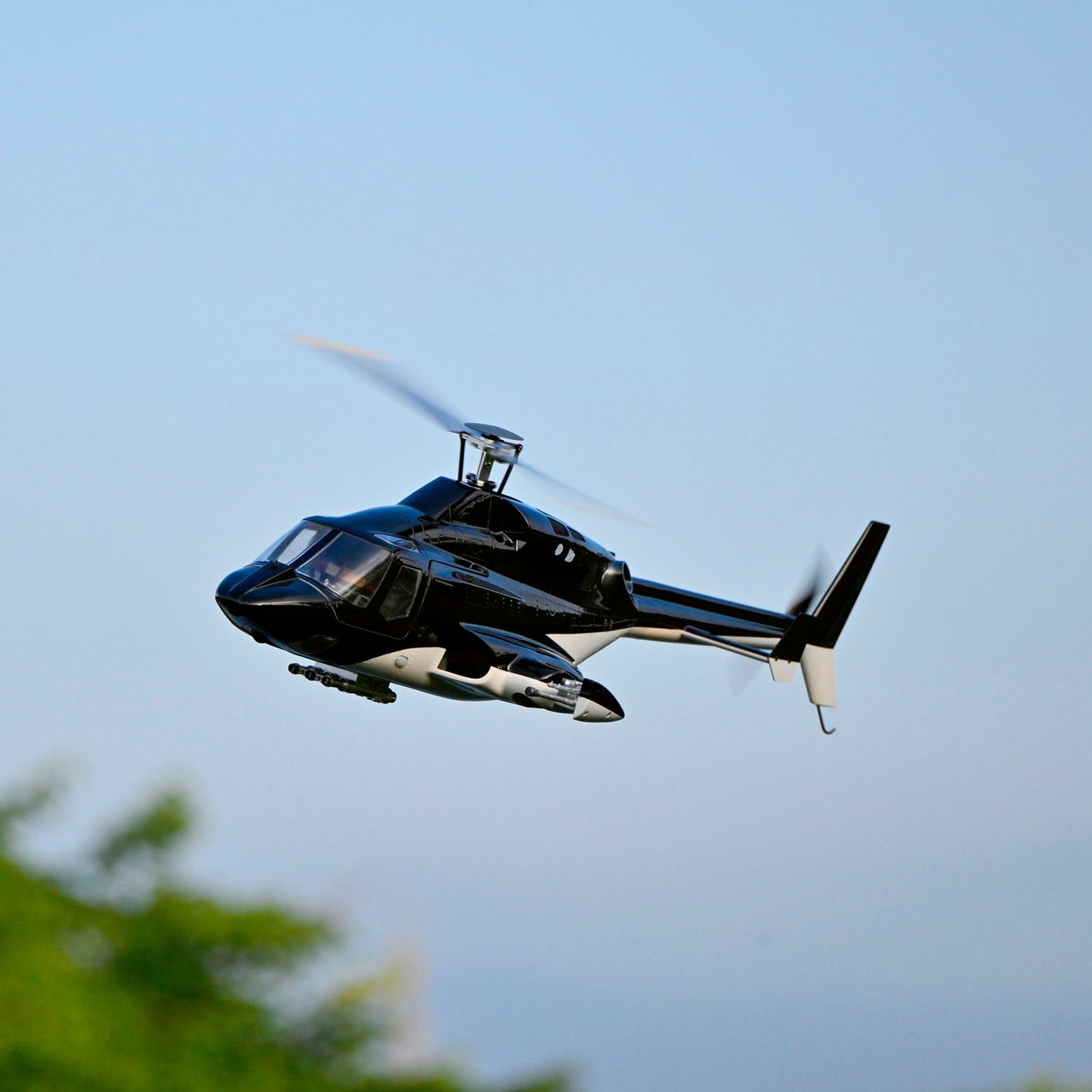 TOUCAN RC HOBBY FLYWING 470L Airwolf RC Helicopter 2-Blade Scale Model ACE GPS ATT RTF with Retractable Landing Gear Brushless Motor