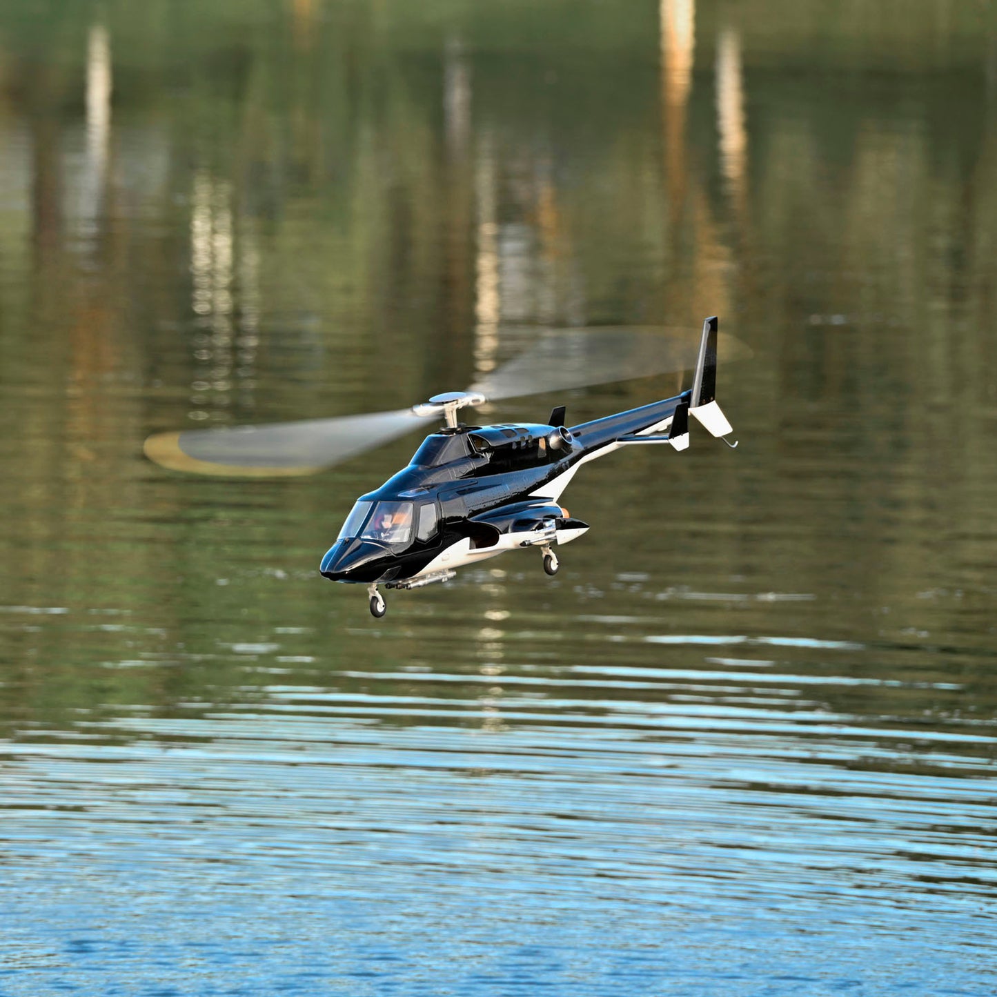 TOUCAN RC HOBBY FLYWING 470L Airwolf RC Helicopter 2-Blade Scale Model ACE GPS ATT RTF with Retractable Landing Gear Brushless Motor
