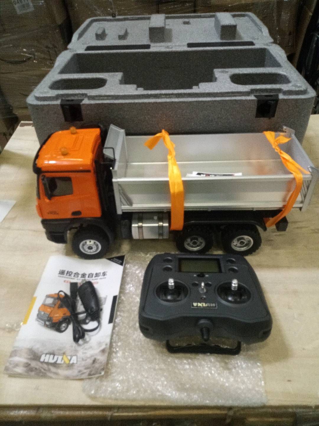 Second Hand Fast Shipping 1/14 HUINA 1598 2.4G Remote Control Dumper 6¡Á6 Engineering Transport Vehicle Lifting Rod Tipper Car Light Sound Battery Toys