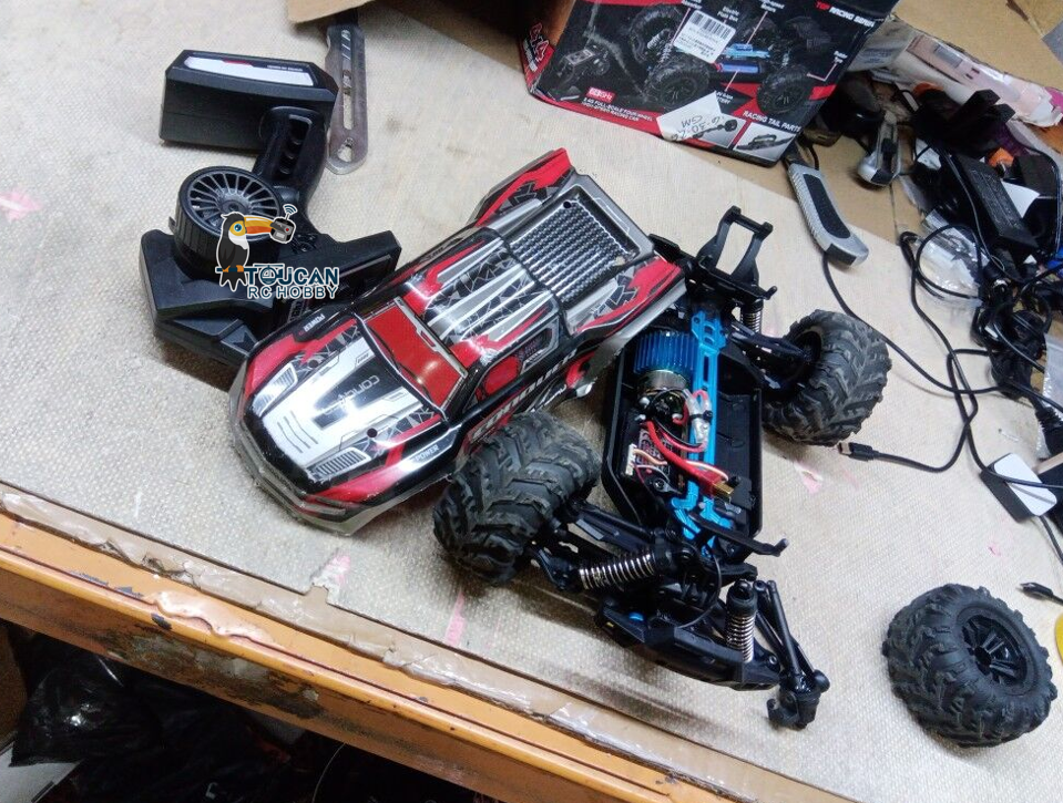 Free Shipping Second Hand US Stock 12 Inches Plastic 1/16 4X4 Remote Control Off Road Car SCY 16102 RC Big Tire Truck Pickup Metal Drive Shaft Charging Protection