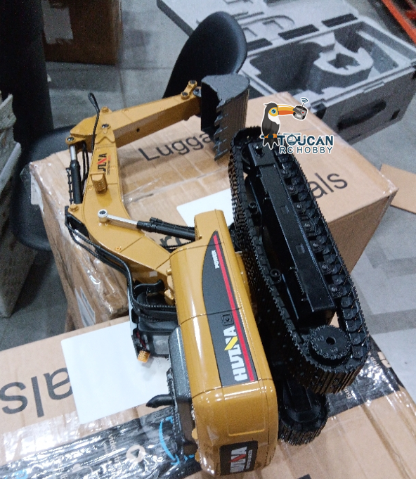 Free Shipping Second Hand US Stock HUINA New Upgrade 580 1/14 Metal Excavator Model Engineering Vehicle Electric Ball Grabber 360 Rotating Shear Claw Sound Lights