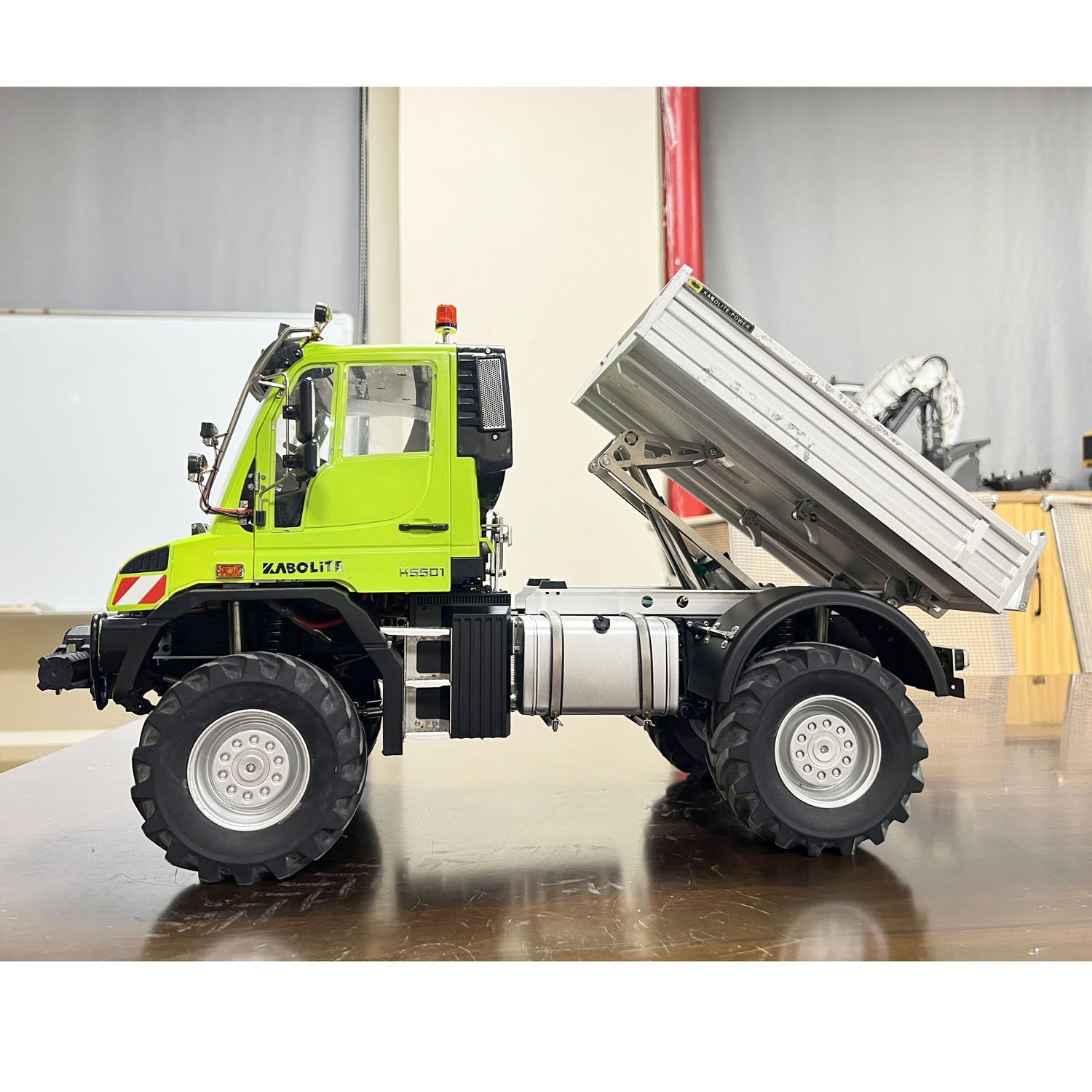 Kabolite K5501 screw drive RC climbing truck semi metal body ready to run RTR model
