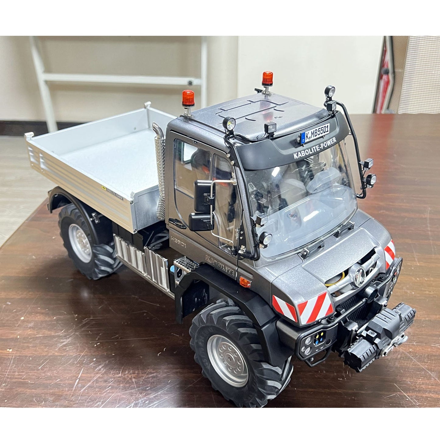 Kabolite K5501 semi metal RC crawler car 4x4 offroad simulation unimog vehicle
